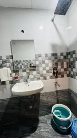 Uday Hotel - Banheiro