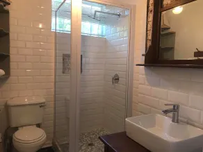 Waterhouse Guest Lodge in Muckleneuk - Baño