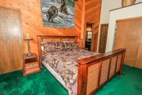 Summit Adventure - Beautiful, spacious and quiet home! Foosball, pool and poker table! Jet tub! - Zimmer