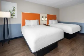 Baymont by Wyndham Westampton - Chambre