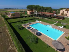 AGRITURISMO ISOLOTTO - Piscina