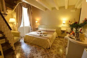 SANTA CHIARA SUITE HOTEL & SPA - Lecce - Chambre