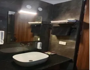 PACIFIC INN HOTEL - Salle de bain