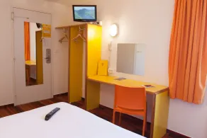 The Originals Access, Hôtel Bordeaux Lac - Room