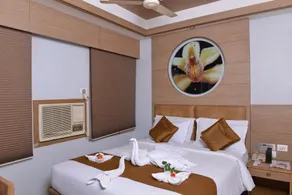 Sree Bharani Hotels - Chambre