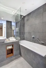 Radisson BLU Balmoral - Bathroom