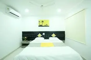 Cosy Room With Private Bath And Work Desk - Room