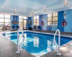 Comfort Inn - Pool