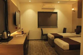 Hotel Sahyadri - Room