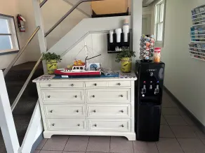 Vineyard Harbor Motel - Lobby