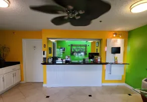 Coastal Inn & Suites - Reception