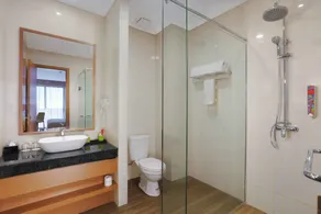 Favehotel Nagoya - Batam - Bathroom