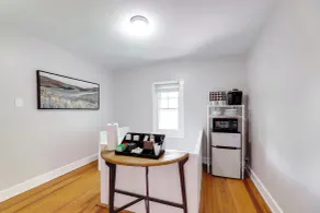 Cincinnati Apartment: 1 Mi to Hyde Park Square! - Innvendig