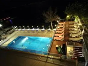 Ucem Hotel Golden Sea - Piscine