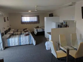 Harrington Village Motel - Zimmer