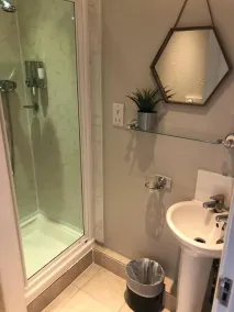 Fingle Glen Golf Hotel - Bathroom