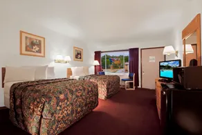 Shamrock Motel - Room