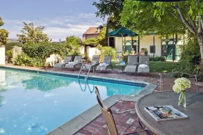 Maison Fleurie, A Four Sisters Inn - Piscine