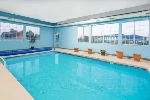 Super 8 by Wyndham Winfield-Quail Ridge Area - Pool
