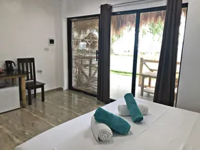 Lavanya Beach And Dive Resort - Chambre