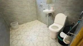 Madpackers Jibhi - Hostel - Bagno
