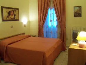 Hotel Pensione Romeo - Chambre