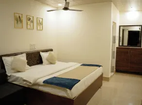 Ekantam Riverside Resort - Zimmer