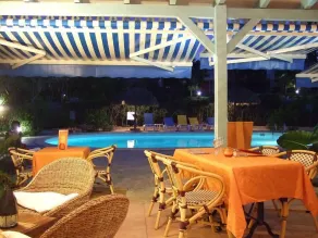 Au Village de Menard - Restaurante