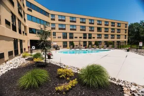 Holiday Inn Philadelphia South-Swedesboro by IHG - Pool
