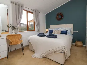 Serenity Sunset - Room