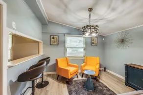 Hike, Golf & Fish: Pine Bluff Retreat - Intérieur