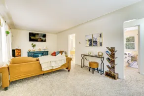 Near Detroit Metro Area: New Baltimore Home! - Interior