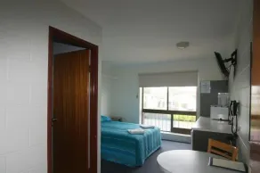 Cedar Lodge Motel - Room