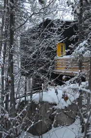 Black Spruce - Orange Door - Room