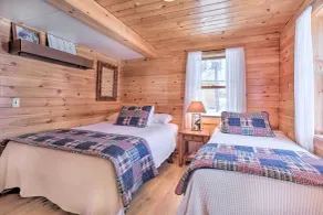 Picturesque Maine Getaway w/ Lake Access! - Interiør