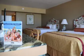 Days Inn by Wyndham Panama City Beach/Beachfront Resort  - Chambre