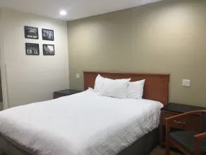 Simply Home Inn & Suites - Riverside - Chambre