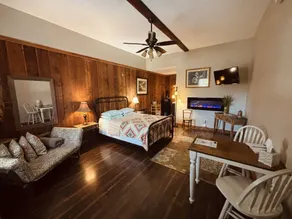 The Iris Garden Downtown Cottages and Suites - Chambre