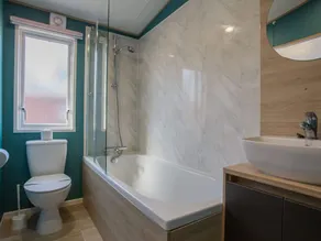 Cleethorpes Pearl Holiday Park - Bathroom