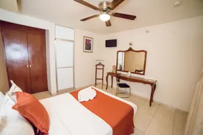 Hotel Elizabeth Central - Room