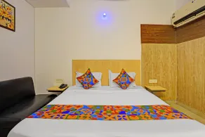 Fabhotel Vasundhara Grand - Chambre