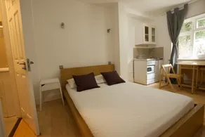 Tooting Rooms & Studio by PrimeCityHosts - Chambre