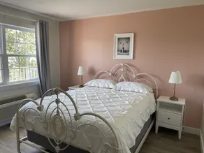 Gateway to Greenwich Suites - Room