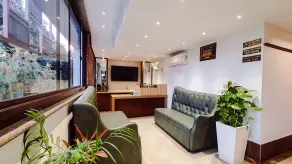 Aura Rooms - Reception