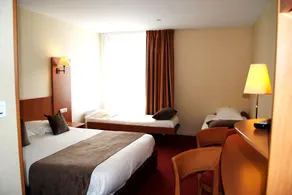 Hôtel Logis Aloe Les Herbiers - Chambre
