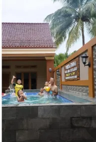 Rivana Hotel - Piscina