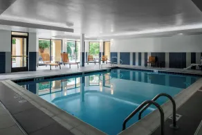 Courtyard by Marriott Richmond Northwest - Piscine