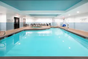 Holiday Inn Express & Suites Lathrop by IHG - Piscine