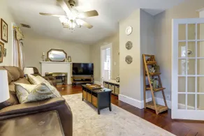 Cozy Vacation Rental Near Downtown - Interior