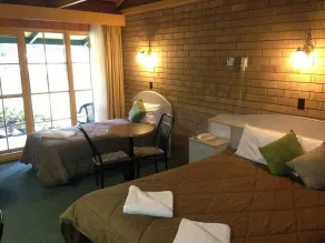 High Country Motor Inn Bright - Room